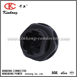 132004-000 4 pin male waterproof connector 